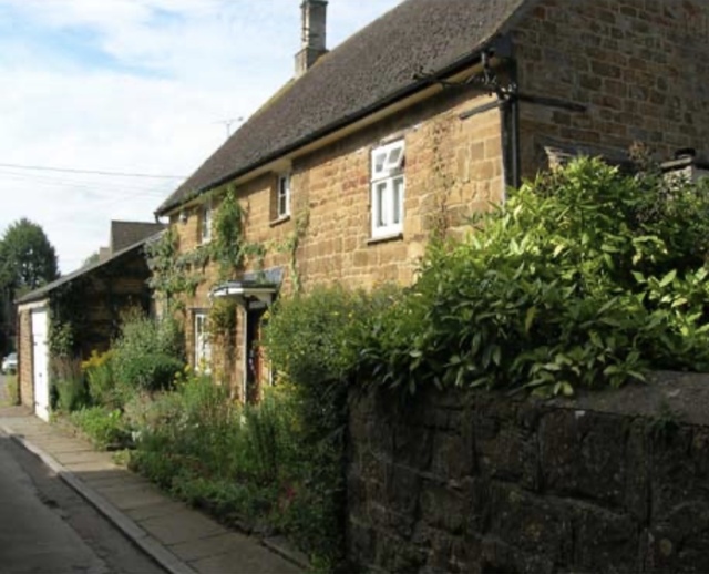 Drum & Monkey, Bloxham