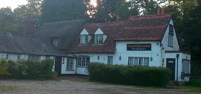 Four Horseshoes, Checkendon