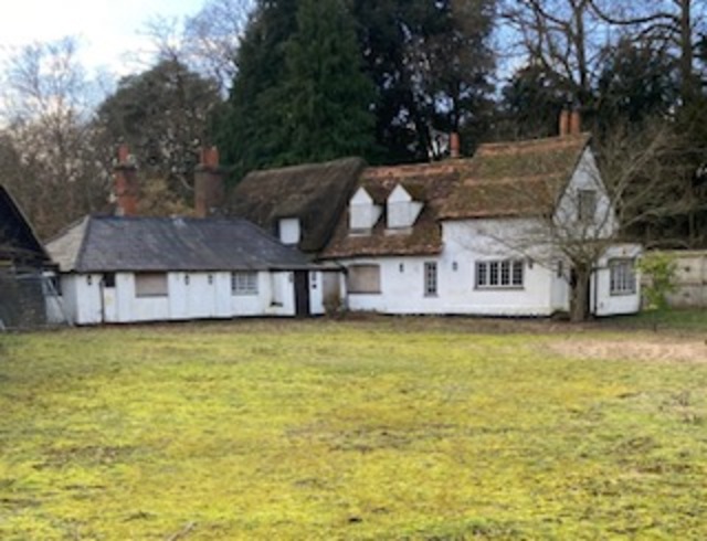 Four Horseshoes, Checkendon