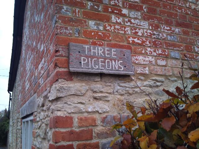Three Pigeons, Drayton St Leonard