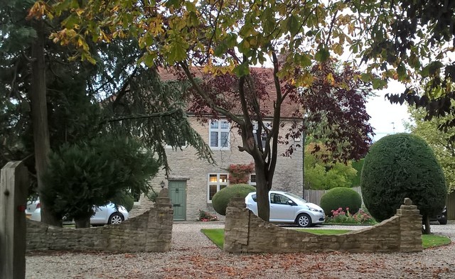 The Greyhound, Launton