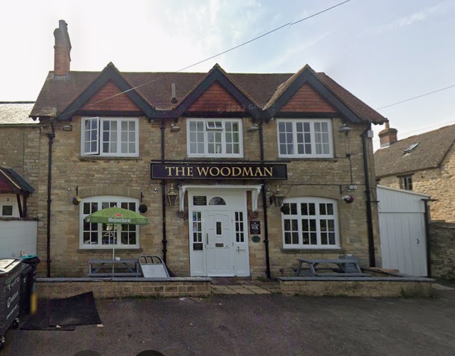 The Woodman, North Leigh