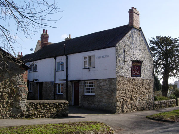 Three Horseshoes, Marston