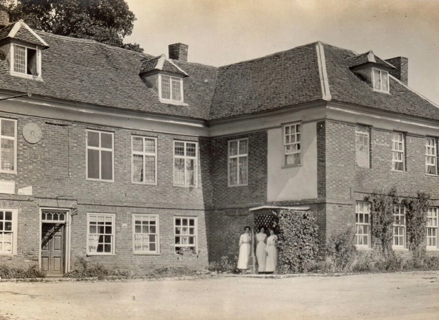 Swan Hotel, Tetsworth