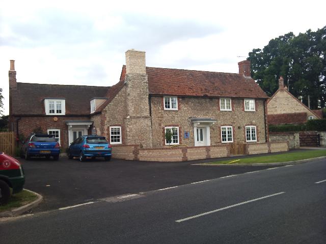 The Cricketers, Warborough