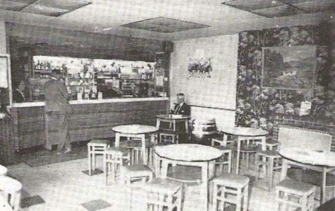 The Cygnets, Hook-A-Gate