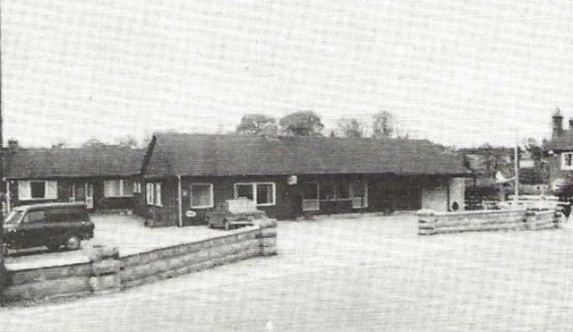 The Cygnets, Hook-A-Gate