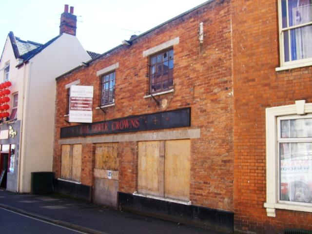 Three Crowns, Bridgwater