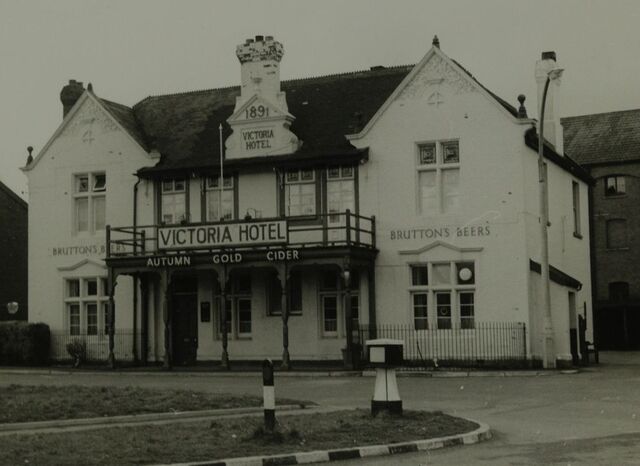 Victoria Hotel, Chard