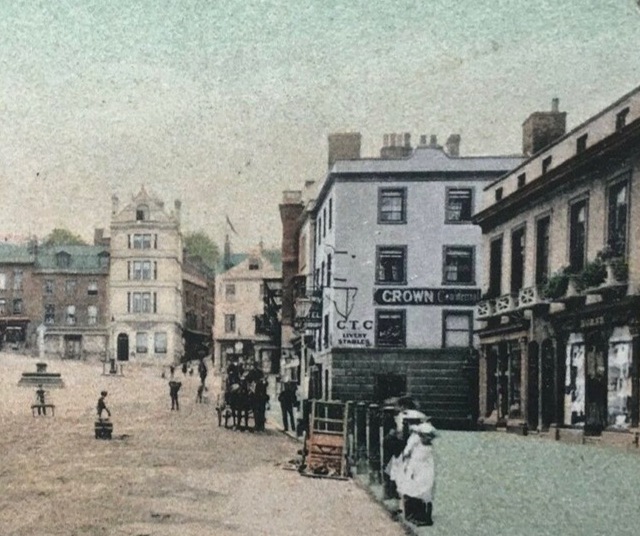 The Crown, Frome
