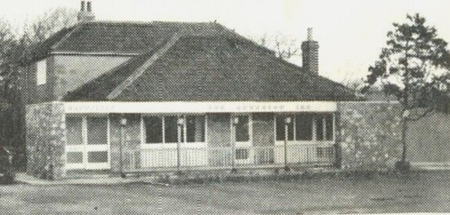 Bungalow Inn, Redhill