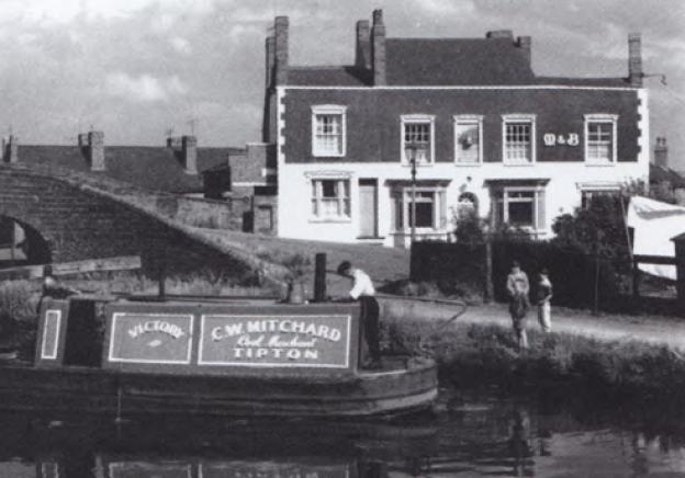The Beehive, Tipton