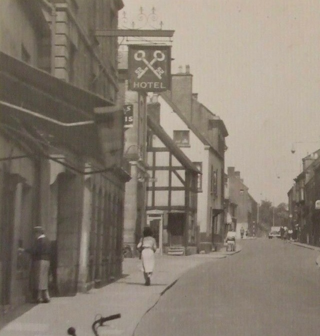 Cross Keys, Uttoxeter