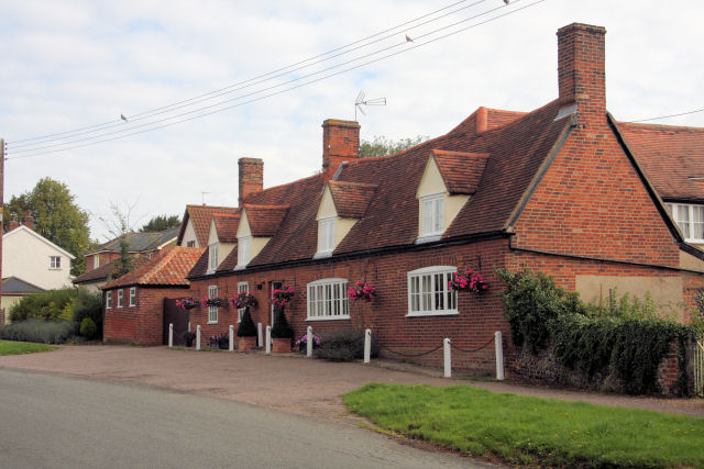 Red Lion, Hundon