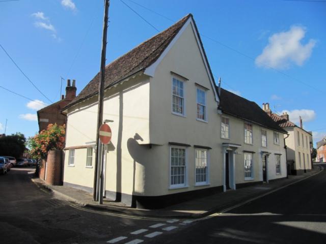 Half Moon, Woodbridge