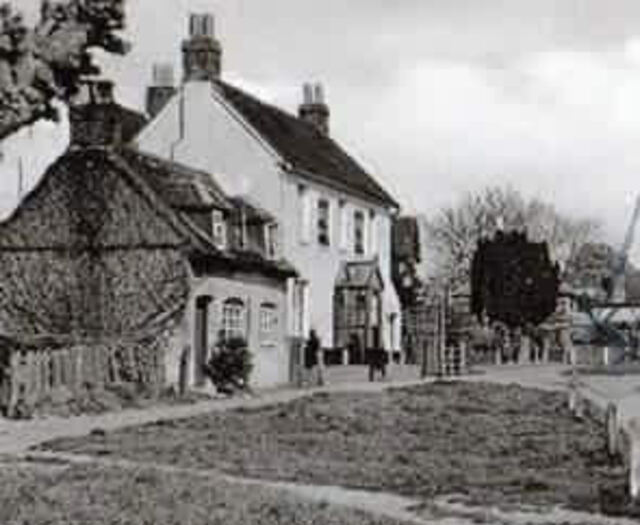 Royal Oak, Brockham