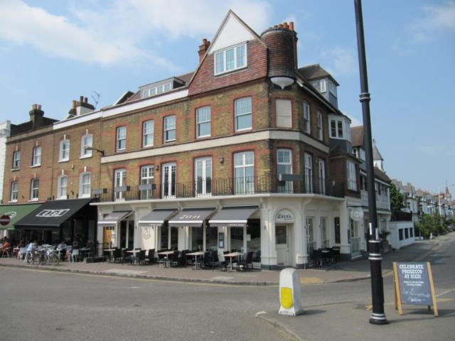 Streets Of London, East Molesey