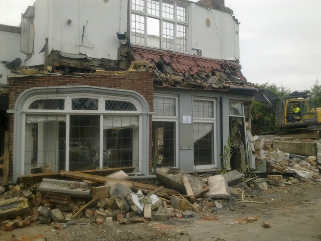 Organ & Dragon, Ewell