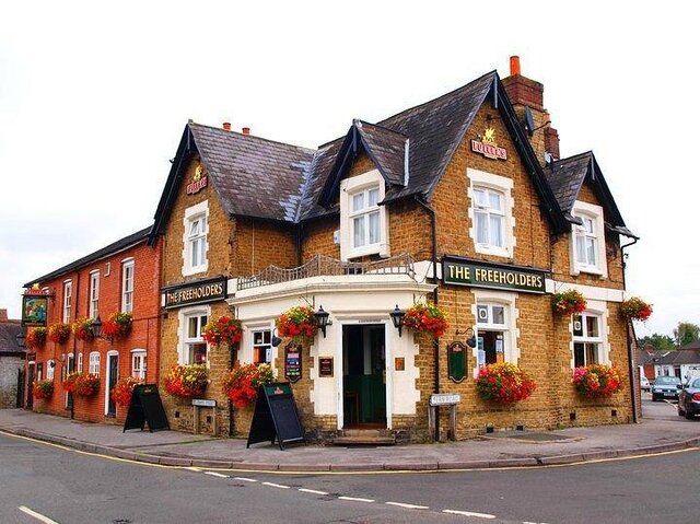 The Freeholders, Farncombe