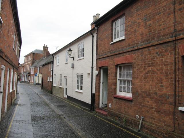 The Feathers, Farnham