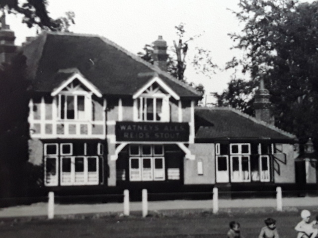 Jolly Waggoners, Hersham