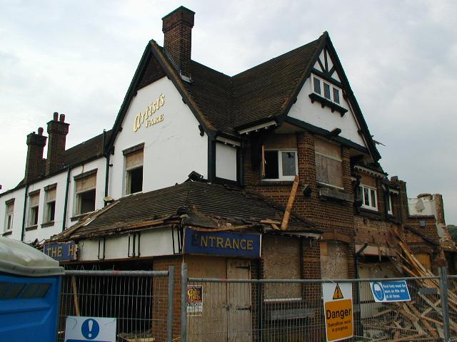 Hinchley Wood, Hinchley Wood