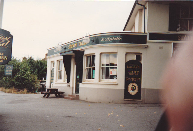Station Tavern, Horley