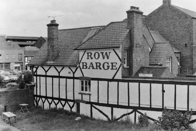 The Rowbarge, Kingston Upon Thames