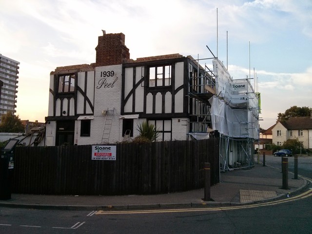 Sir Robert Peel, Kingston Upon Thames