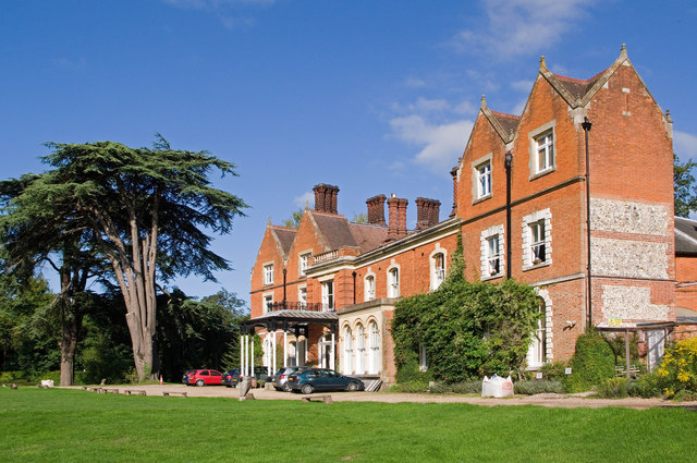 Royal Oak, Mickleham