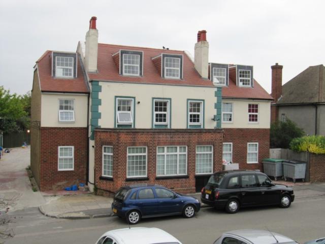 The Beehive, Mitcham