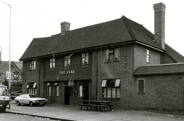 Hop Pickers, Mitcham