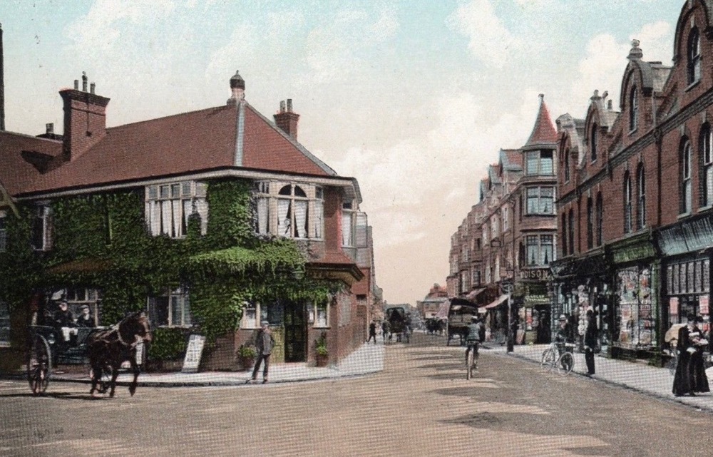 Red House, Woking