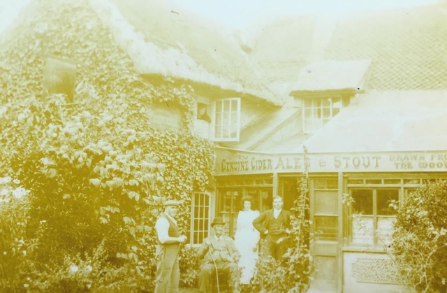 Black Dog & Duck, Sussex