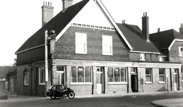 White Lion, East Grinstead