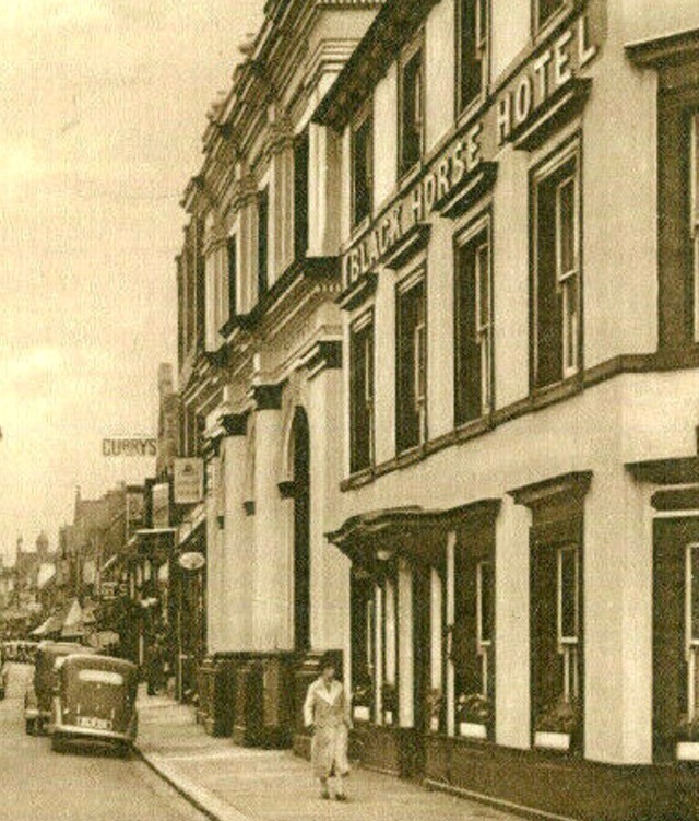 Black Horse, Horsham