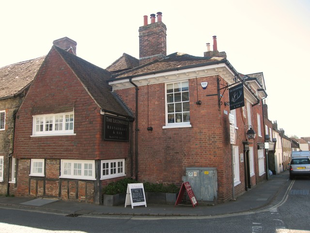 Red Lion, Petworth