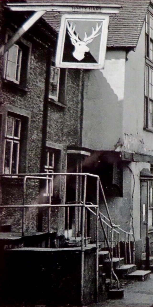 White Hart, Petworth