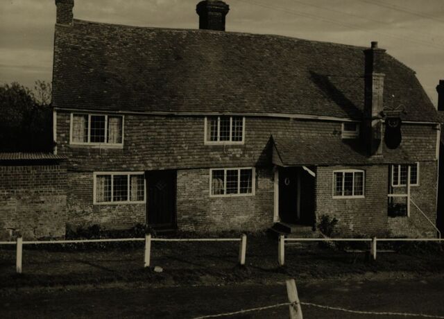 War Bil-In-Tun, Warbleton