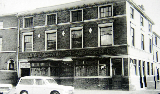 Queens Stores, Birmingham, B15