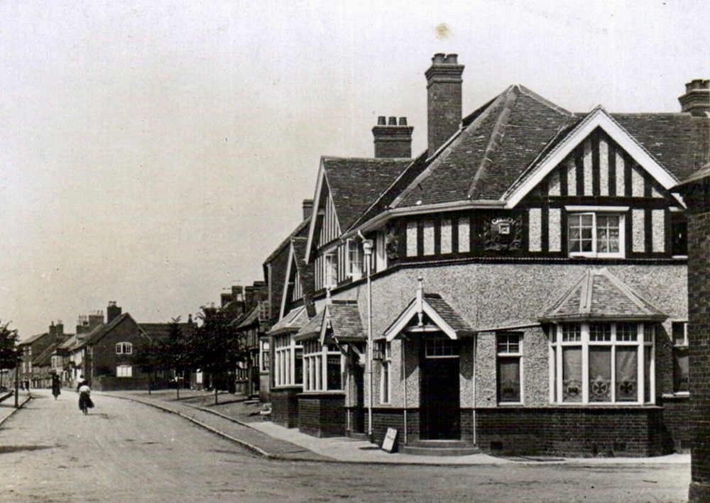 Golden Cross, Henley In Arden