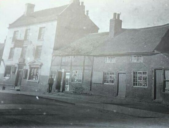 The Crown, Nuneaton