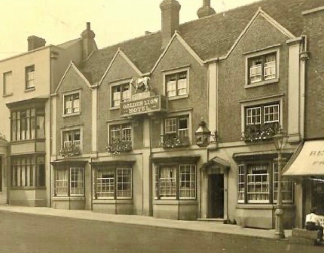Golden Lion, Stratford Upon Avon