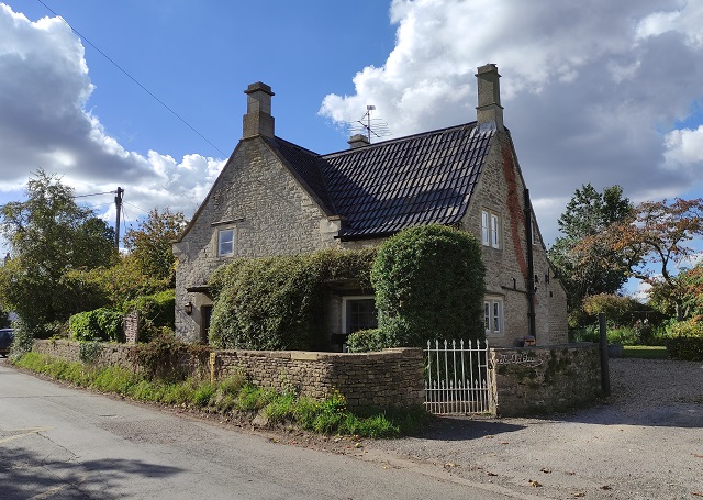 Three Horseshoes, Atworth