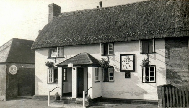 Three Horseshoes,&nbsp; Burbage