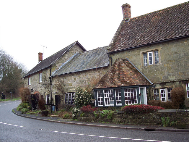 Cross Keys, Fovant
