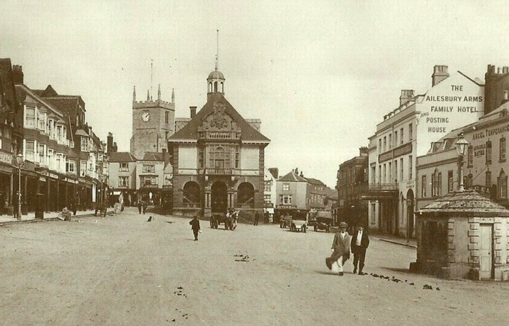 Ailesbury Arms, Marlborough