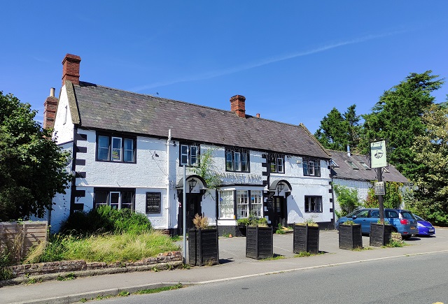 Somerset Arms, Semington