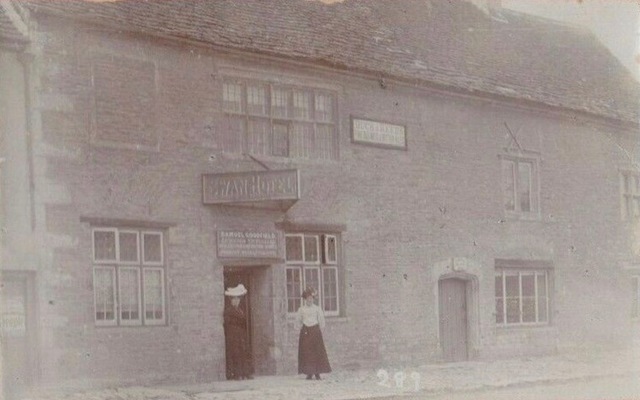 Swan Inn, Sherston