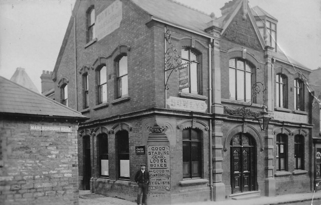 Bell & Shoulder Of Mutton, Swindon